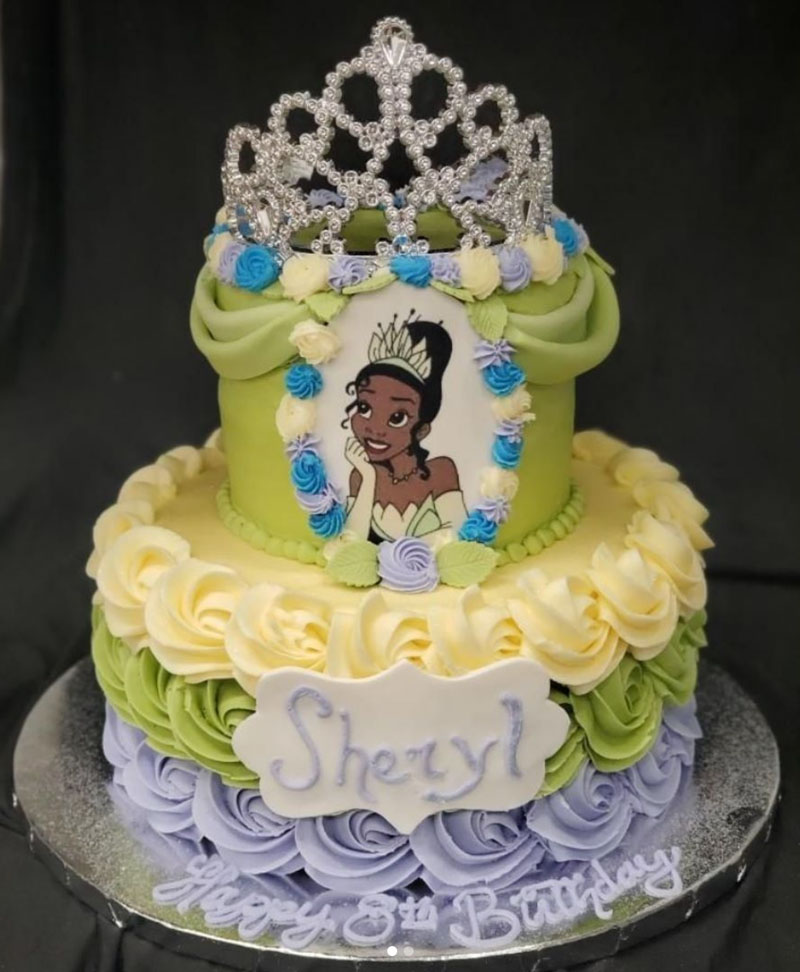 BOLO DECORADO PRINCESA TIANA - AULA DE CONFEITARIA 