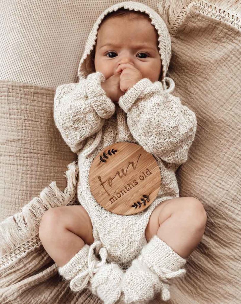 foto tumblr de bebe menino recem nascido em casa
