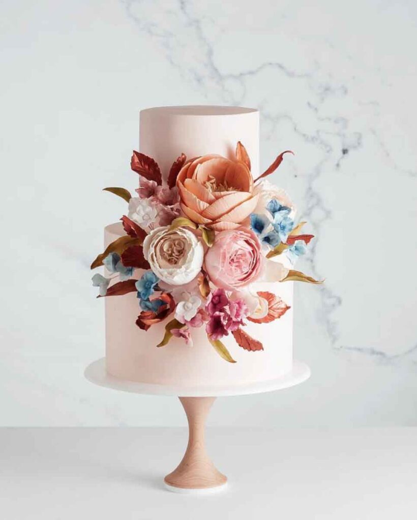 bolo feminino decorado flores 2 andares