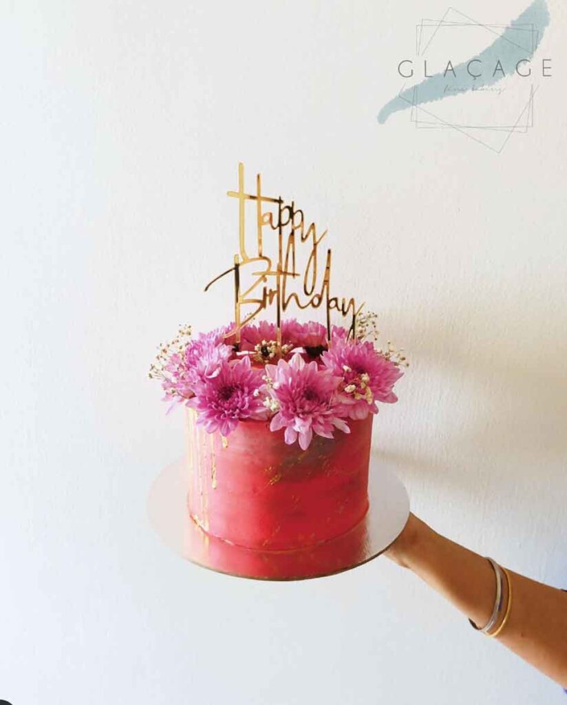 bolo rosa pink e dourado